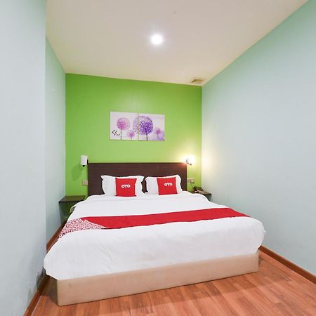 Hotel O G Home Hotel, Kota Bharu, Kelantan. Buitenkant foto