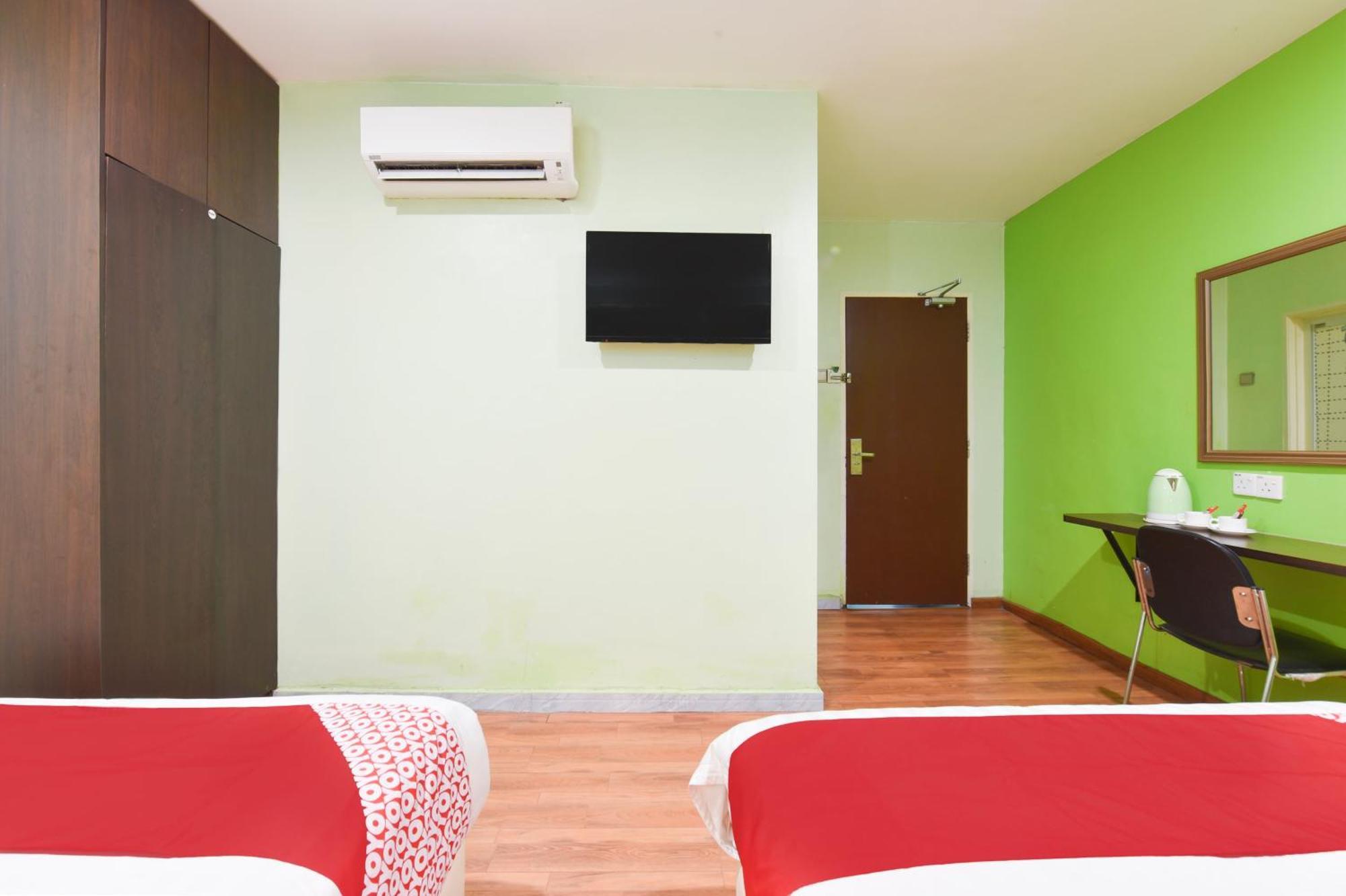 Hotel O G Home Hotel, Kota Bharu, Kelantan. Buitenkant foto